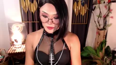 quinnie online show from 12-08-24, 04:57