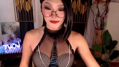 quinnie online show from 01-20-25, 12:15