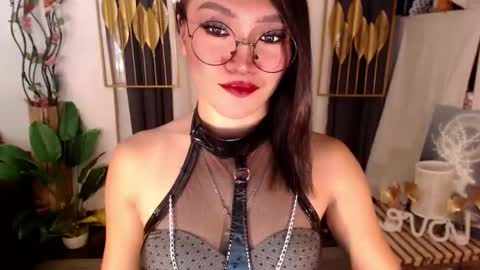 quinnie online show from 02-07-25, 12:42