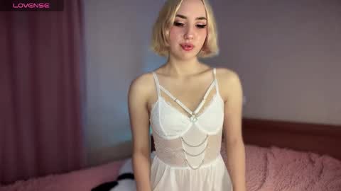 Tina online show from 09-24-25, 07:12