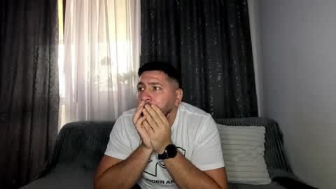 Snapshot of gold_alpha_boy chatting on 09-24-25, 02:09 gold_alpha_boy online show from 09-24-25, 02:09