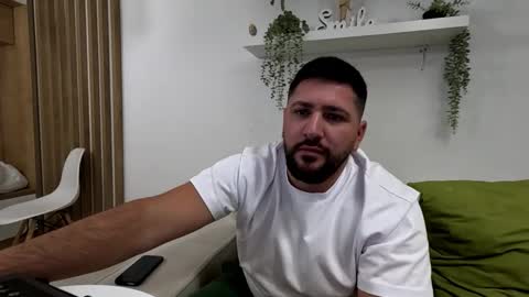 Snapshot of gold_alpha_boy chatting on 10-06-25, 02:58 gold_alpha_boy online show from 10-06-25, 02:58