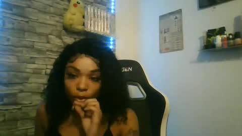 Snapshot of goldamethyst98 chatting on 10-01-25, 03:12 Amethyst online show from 10-01-25, 03:12