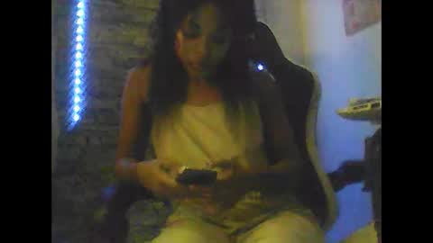 Snapshot of goldamethyst98 chatting on 10-24-25, 05:59 Amethyst online show from 10-24-25, 05:59