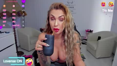 Nicole.. online show from 03-20-26, 11:04