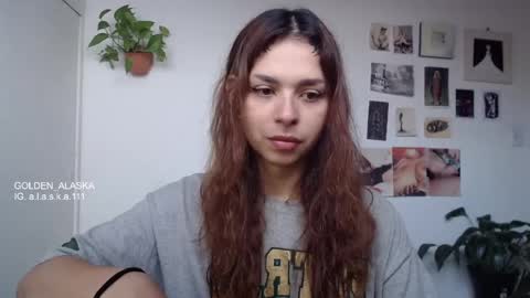 Snapshot of golden_alaska chatting on 09-16-25, 01:23 Alaska online show from 09-16-25, 01:23