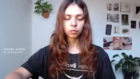 Snapshot of golden_alaska chatting on 09-26-25, 12:09 Alaska online show from 09-26-25, 12:09