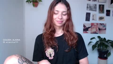 Snapshot of golden_alaska chatting on 09-27-25, 12:10 Alaska online show from 09-27-25, 12:10