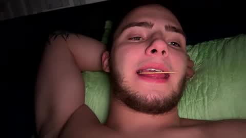 Snapshot of golden_boyyy21 chatting on 12-11-24, 01:58 Golden boyyy21 online show from 12-11-24, 01:58