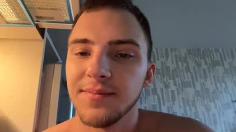 Snapshot of golden_boyyy21 chatting on 01-24-25, 11:37 Golden boyyy21 online show from 01-24-25, 11:37