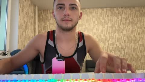 Snapshot of golden_boyyy21 chatting on 02-05-25, 12:27 Golden boyyy21 online show from 02-05-25, 12:27