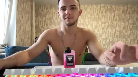 Snapshot of golden_boyyy21 chatting on 02-09-25, 08:11 Golden boyyy21 online show from 02-09-25, 08:11