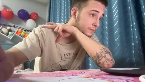 Snapshot of golden_boyyy21 chatting on 02-24-25, 04:36 Golden boyyy21 online show from 02-24-25, 04:36