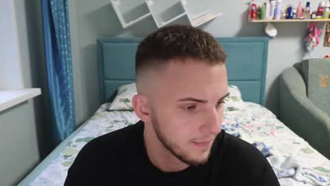 Snapshot of golden_boyyy21 chatting on 11-07-25, 12:38 Golden boyyy21 online show from 11-07-25, 12:38