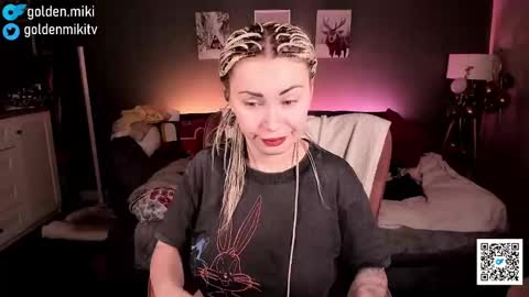 Snapshot of golden_miki chatting on 01-31-25, 04:25 Shy in the streets but a freak in the sheets online show from 01-31-25, 04:25