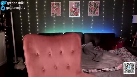 Snapshot of golden_miki chatting on 02-11-25, 05:16 Shy in the streets but a freak in the sheets online show from 02-11-25, 05:16