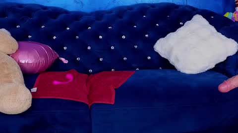 GoldenAmberX online show from 01-05-25, 07:39