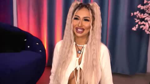 GoldenAmberX online show from 11-21-25, 06:12