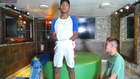Snapshot of goldenjoi chatting on 01-05-25, 11:48 GOLDENJOI online show from 01-05-25, 11:48