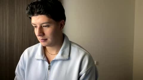 Snapshot of goldenknight33 chatting on 09-14-25, 05:23 goldenknight33 online show from 09-14-25, 05:23