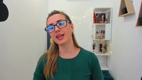 Olivia online show from 12-18-24, 11:34
