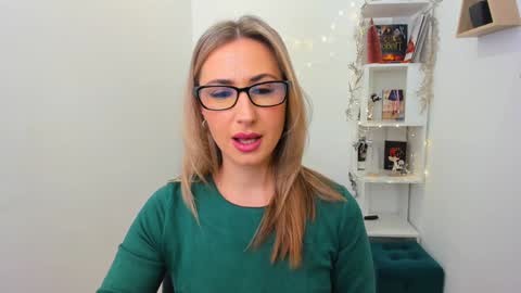 Olivia online show from 12-21-24, 07:27