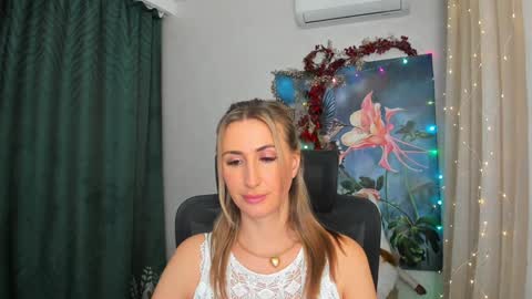 Olivia online show from 12-24-24, 06:33