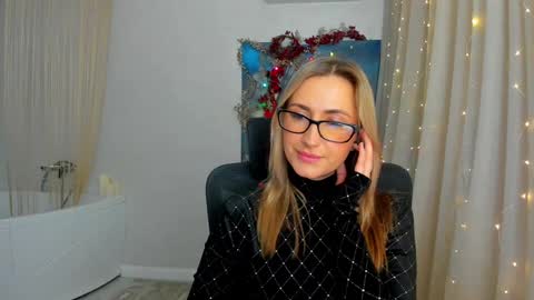 Olivia online show from 12-28-24, 07:33