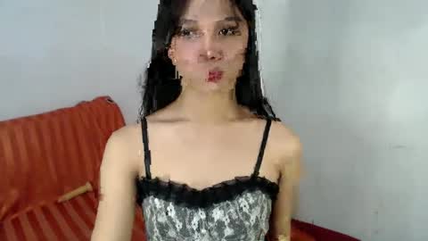 Lily is Gold online show from 02-01-25, 02:26