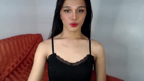 Lily is Gold online show from 02-04-25, 01:13