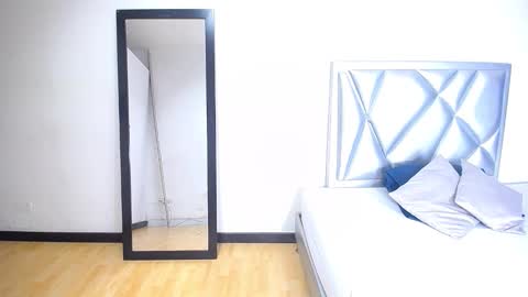 goldenn_ass1 online show from 12-18-25, 03:56