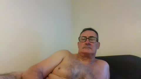 Snapshot of goldenone59 chatting on 09-29-25, 12:10 goldenone59 online show from 09-29-25, 12:10