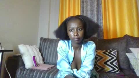 Snapshot of goldiecandy chatting on 02-12-26, 05:35 goldiecandy online show from 02-12-26, 05:35