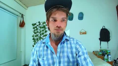 Goldy Loyal93 online show from 02-10-26, 07:12