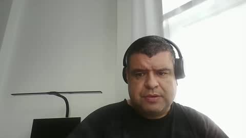 gomezgonz5 online show from 09-09-25, 11:21