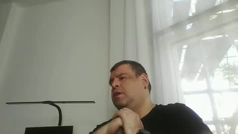 gomezgonz5 online show from 09-11-25, 09:31
