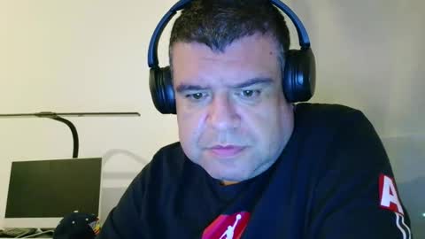 gomezgonz5 online show from 09-11-25, 09:37
