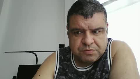 gomezgonz5 online show from 09-15-25, 10:26