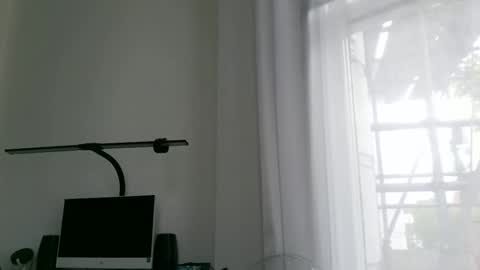 gomezgonz5 online show from 09-27-25, 11:26