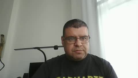 gomezgonz5 online show from 09-29-25, 12:10