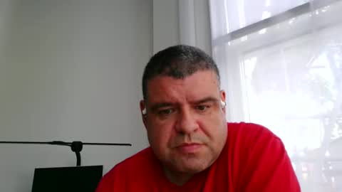 gomezgonz5 online show from 10-05-25, 03:10