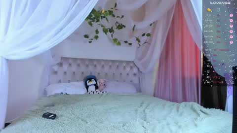 gongjulee online show from 10-30-25, 03:30