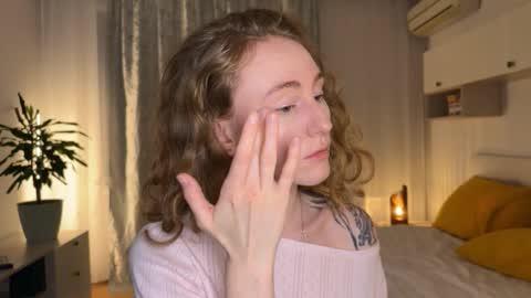 Snapshot of good__choice chatting on 12-02-25, 01:50 Polly online show from 12-02-25, 01:50