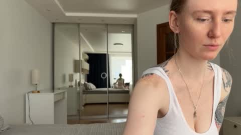 Snapshot of good__choice chatting on 02-17-26, 08:44 Polly online show from 02-17-26, 08:44