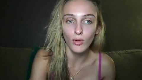 goodgirlliv online show from 10-04-25, 01:47