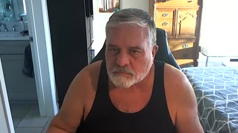 Snapshot of goodream2 chatting on 11-29-25, 11:30 Michael online show from 11-29-25, 11:30