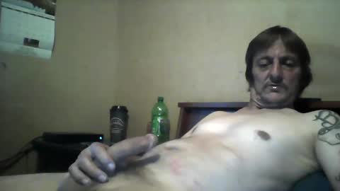 Snapshot of goodwrench31671 chatting on 09-19-25, 05:20 goodwrench31671 online show from 09-19-25, 05:20