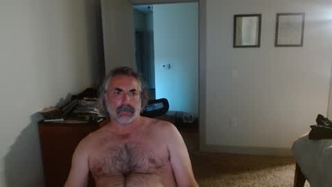 Snapshot of gopher988 chatting on 10-27-25, 09:19 gopher988 online show from 10-27-25, 09:19