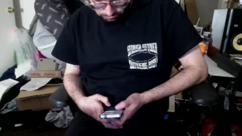 Snapshot of gorgatronz chatting on 01-21-25, 11:24 Bellylub online show from 01-21-25, 11:24