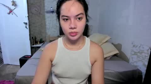 geneviev online show from 12-15-25, 08:07